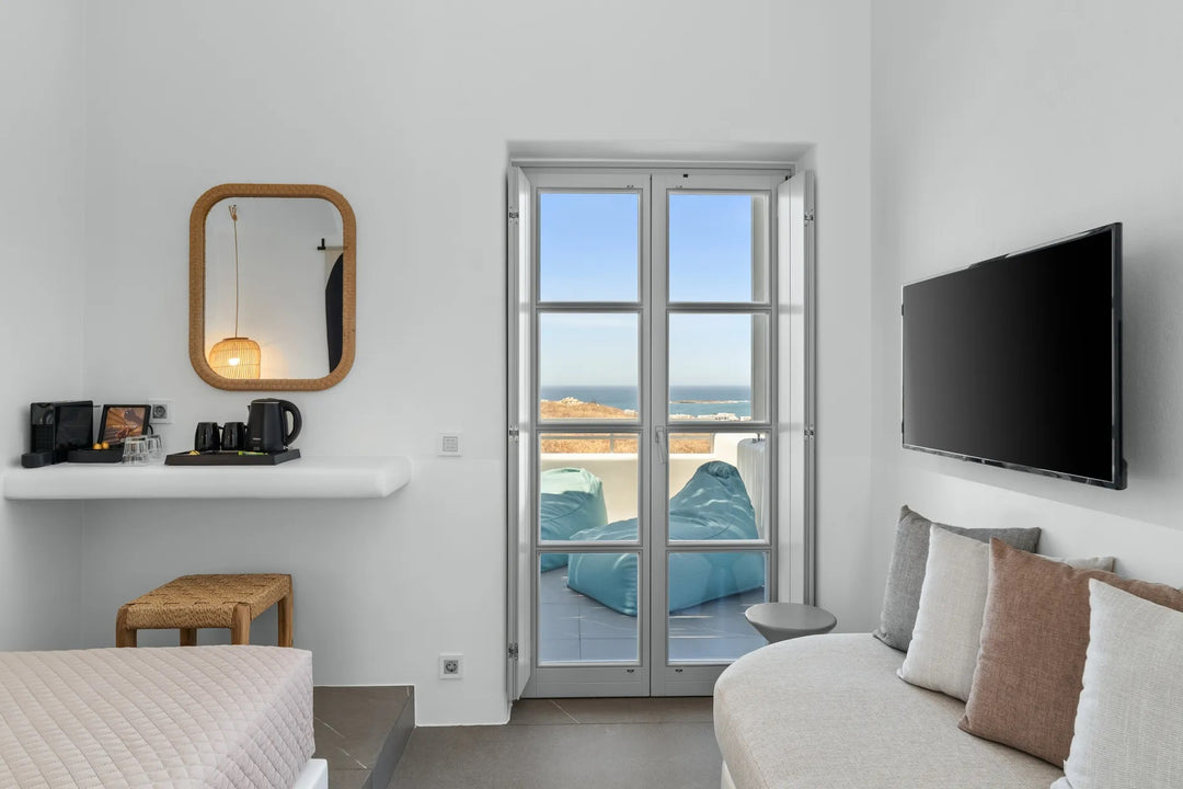 Mr & Mrs White Paros – Suites & More